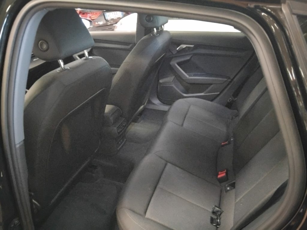 AUDI A3 SPORBACK 40 E TFSI S tr. Business PLUG IN HYBRID - 7