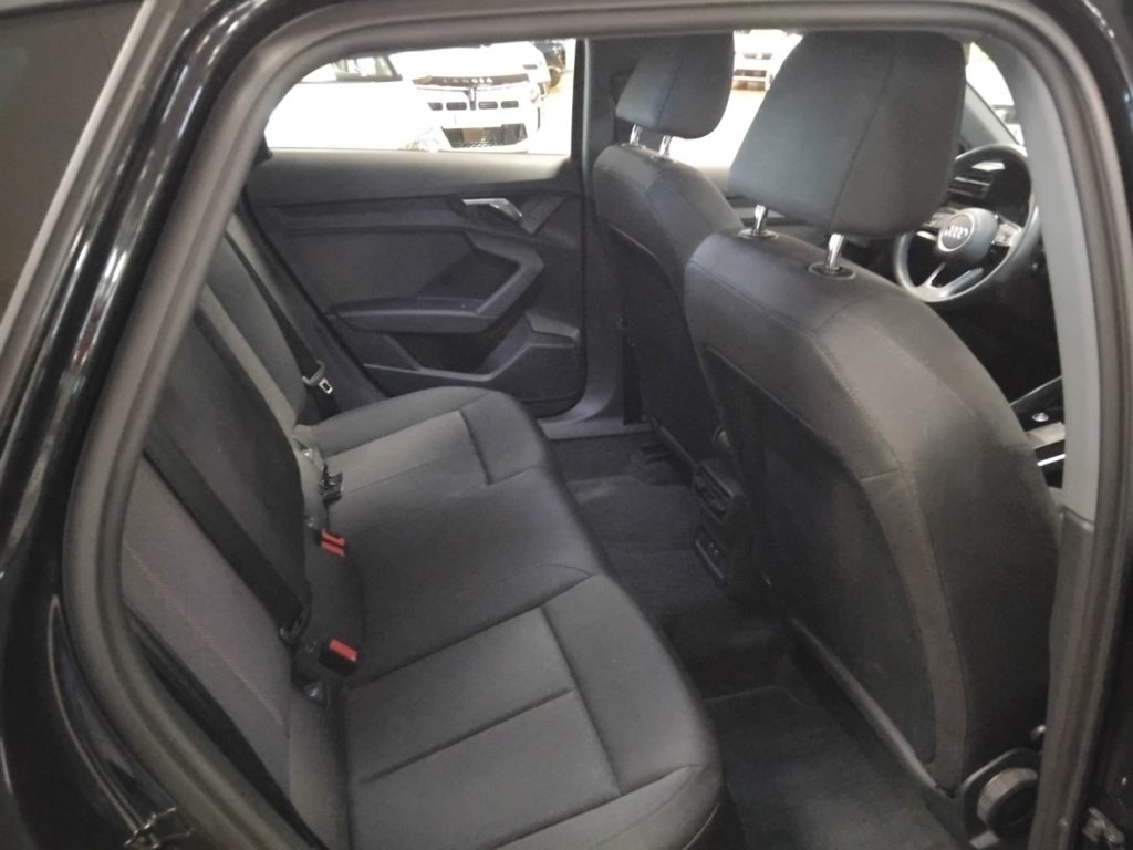 AUDI A3 SPORBACK 40 E TFSI S tr. Business PLUG IN HYBRID - 9