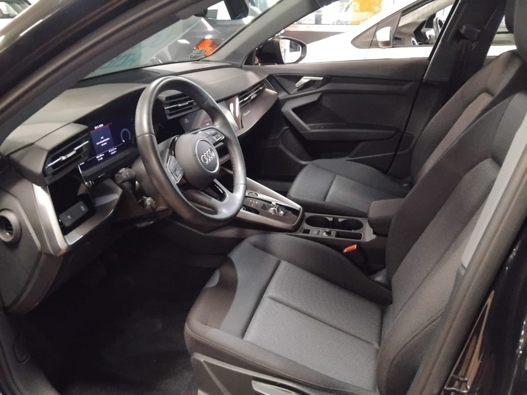 AUDI A3 SPORBACK 40 E TFSI S tr. Business PLUG IN HYBRID - 13