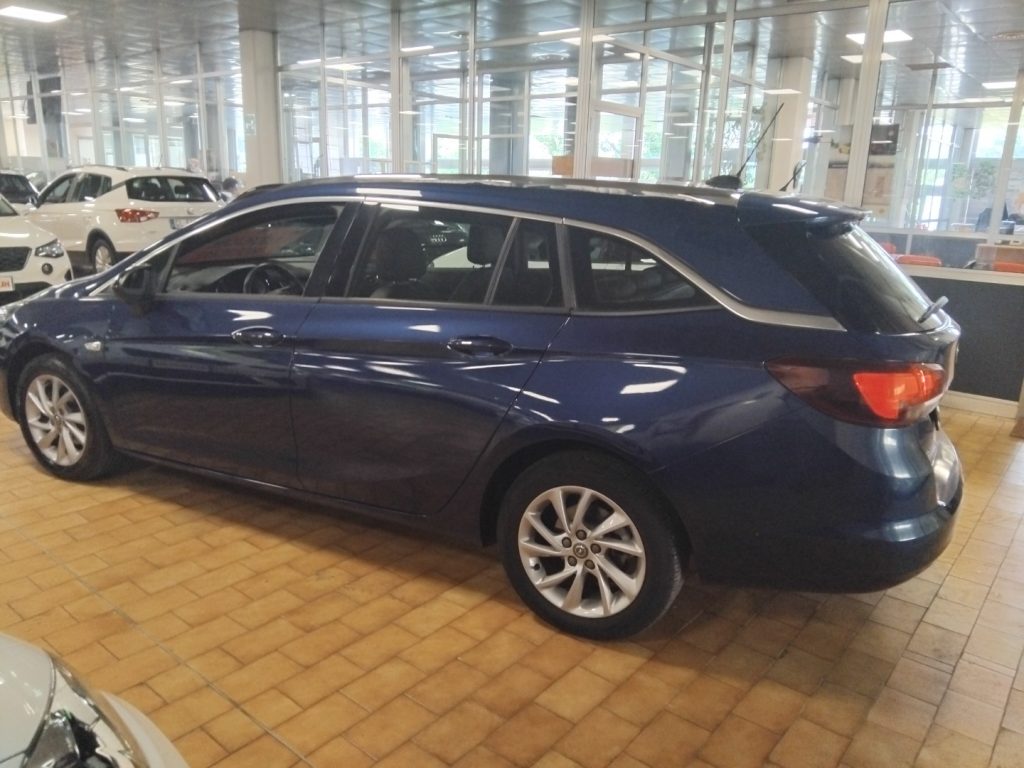 OPEL Astra 1.5 CDTI Sports Tourer Busin Elegance AUT. VIDEO - 4