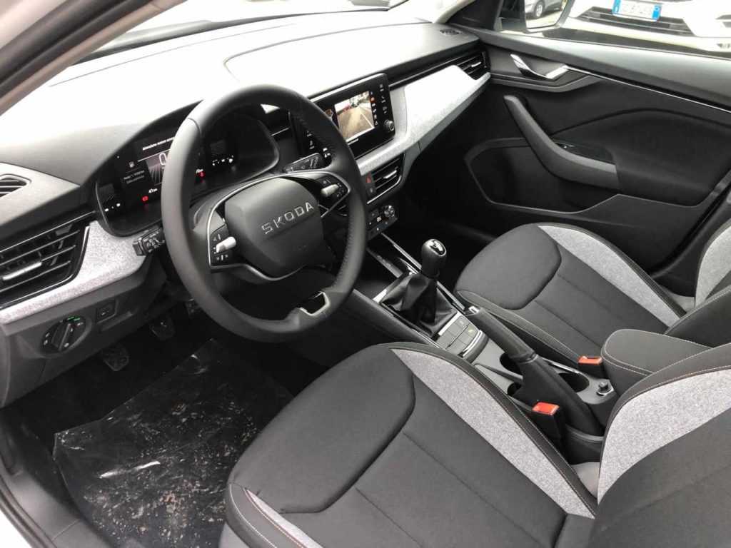 SKODA Kamiq 1.0 TSI 115 CV Be More - 9