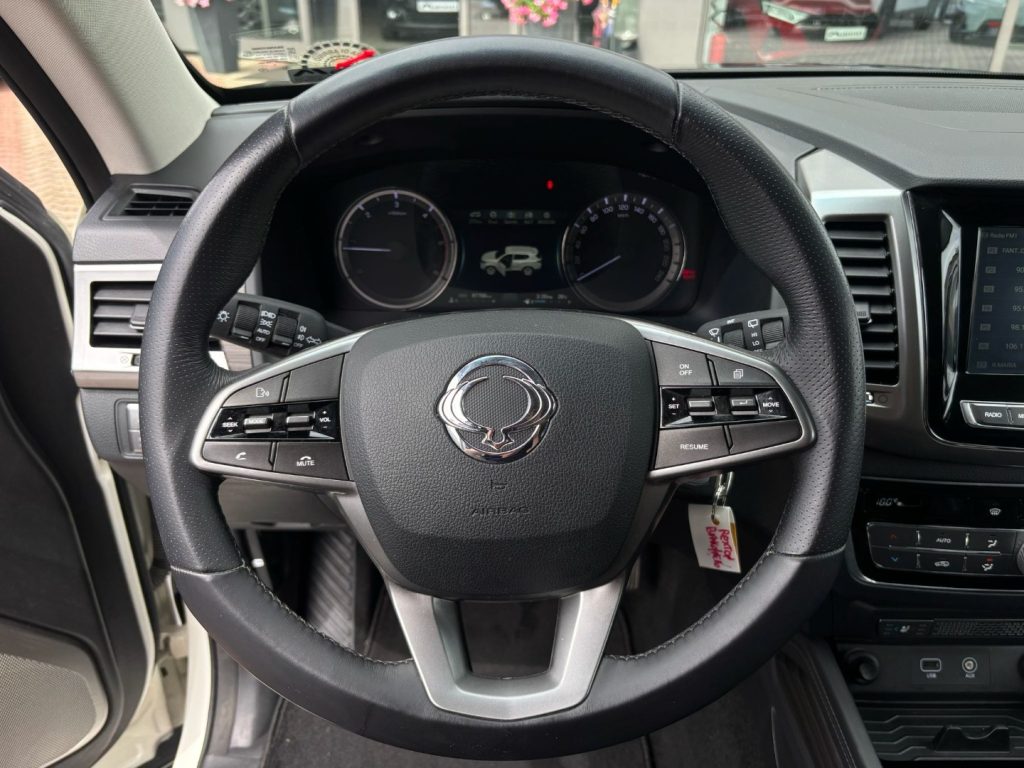 SSANGYONG REXTON 2.2 4WD Dream 7 posti bicolor - 11