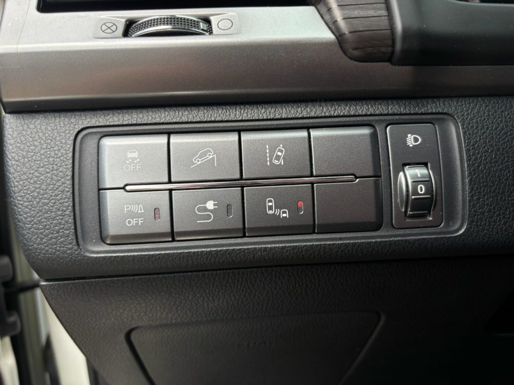 SSANGYONG REXTON 2.2 4WD Dream 7 posti bicolor - 17