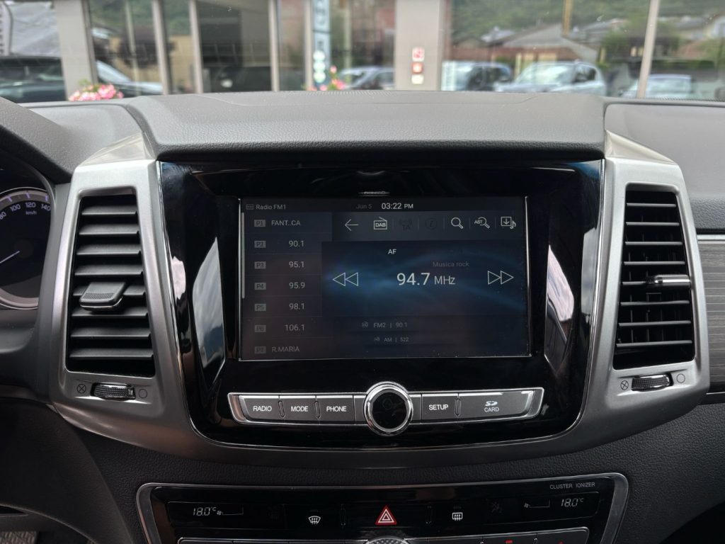 SSANGYONG REXTON 2.2 4WD Dream 7 posti bicolor - 12