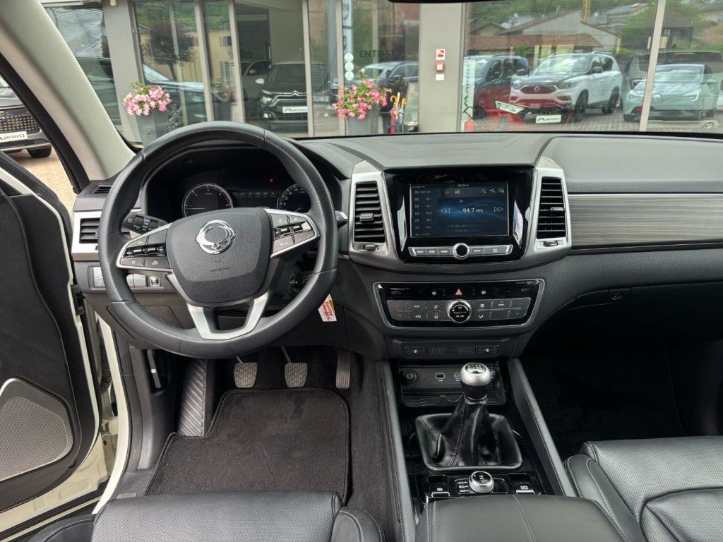 SSANGYONG REXTON 2.2 4WD Dream 7 posti bicolor - 15