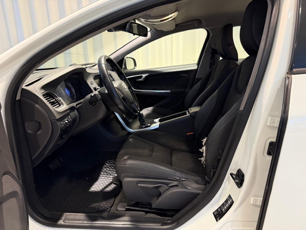 VOLVO V60 D3 Business ***HÄNDLER*** - 4