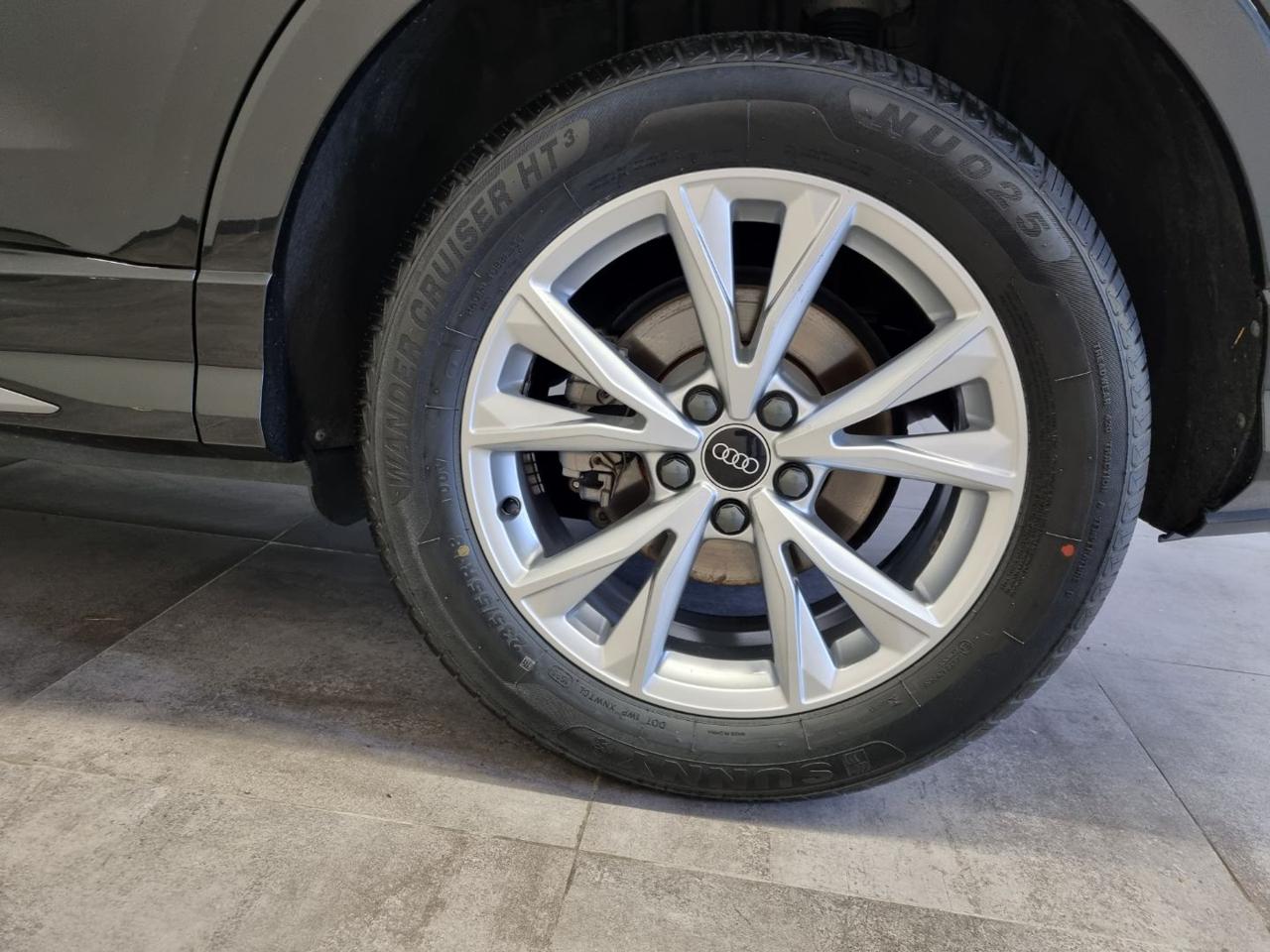 AUDI Q3 35 TDI S tronic S line edition - 15