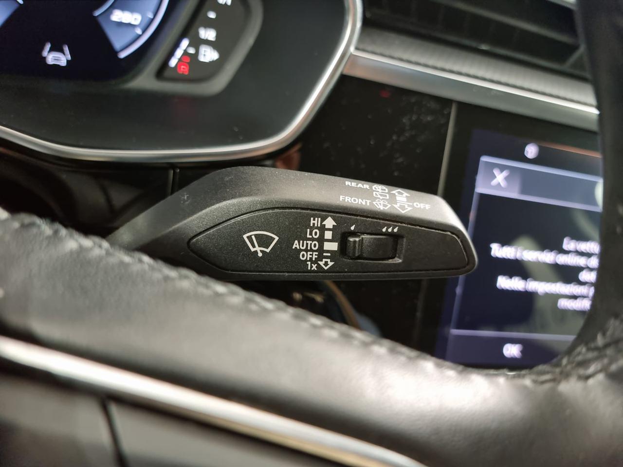AUDI Q3 35 TDI S tronic S line edition - 26