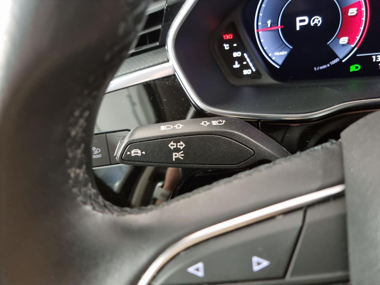 AUDI Q3 35 TDI S tronic S line edition - 27