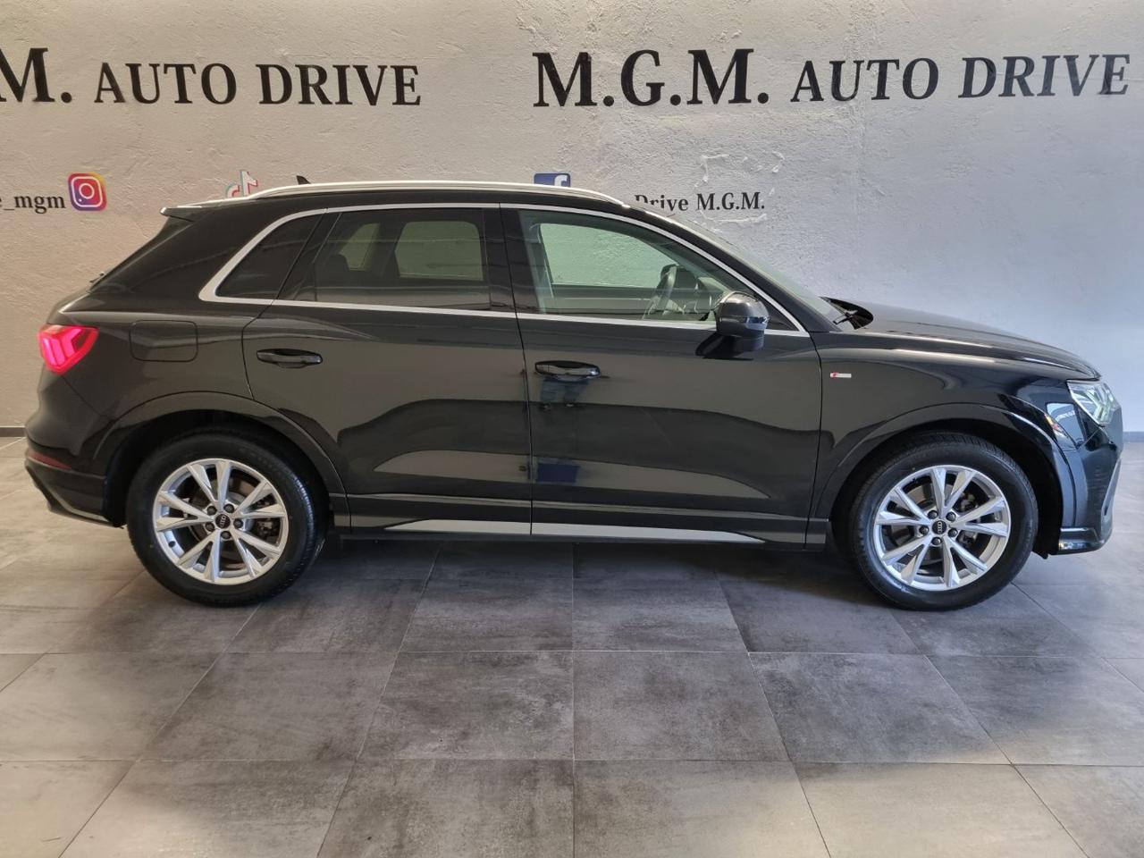 AUDI Q3 35 TDI S tronic S line edition - 4