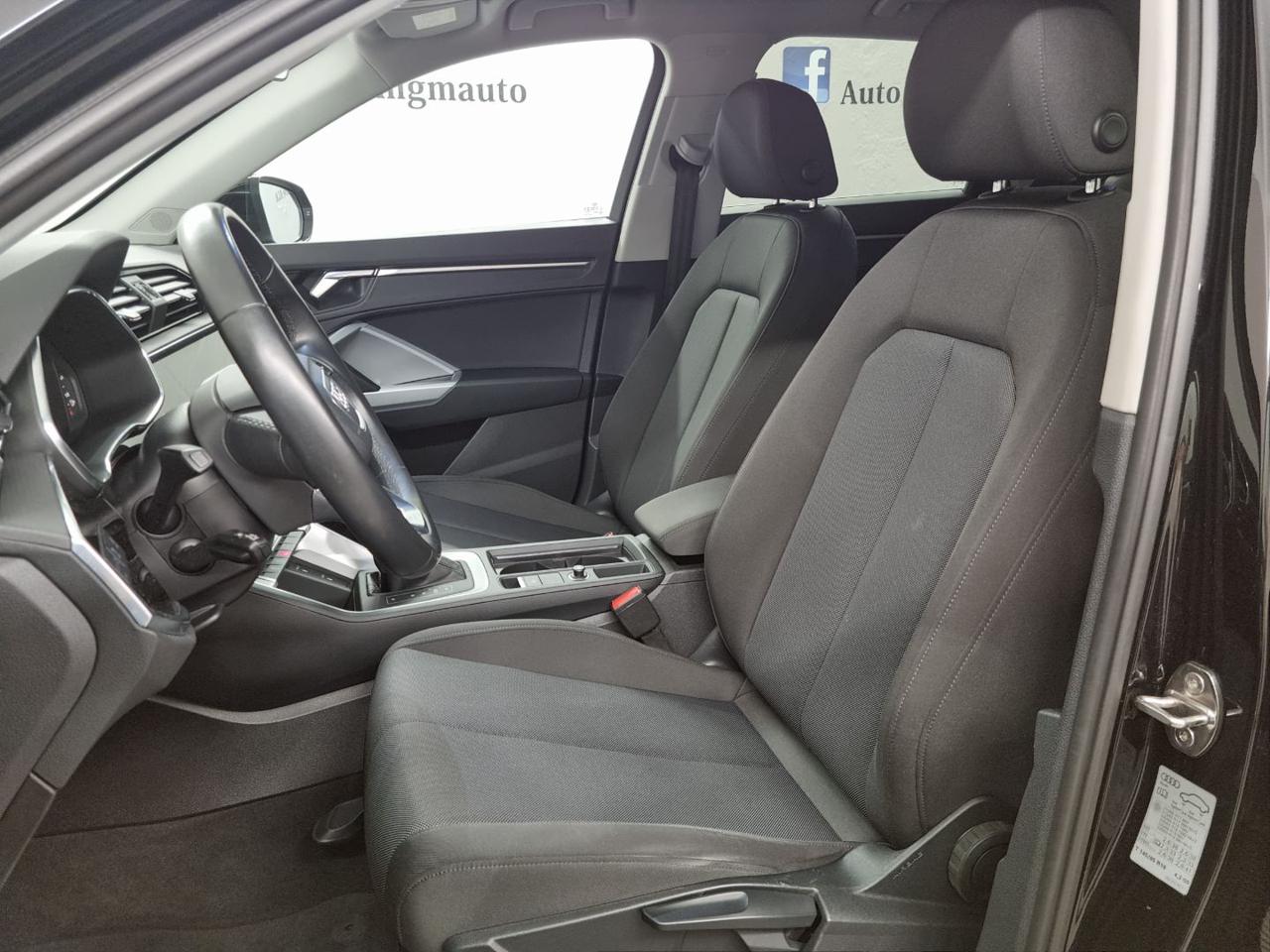 AUDI Q3 35 TDI S tronic S line edition - 19
