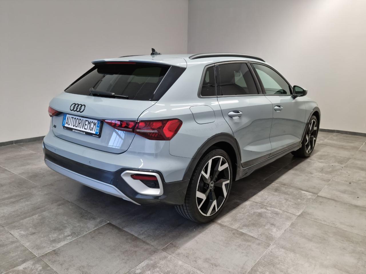 AUDI A3 allstreet TFSI 110 kW S tronic Identity Contrast - 20