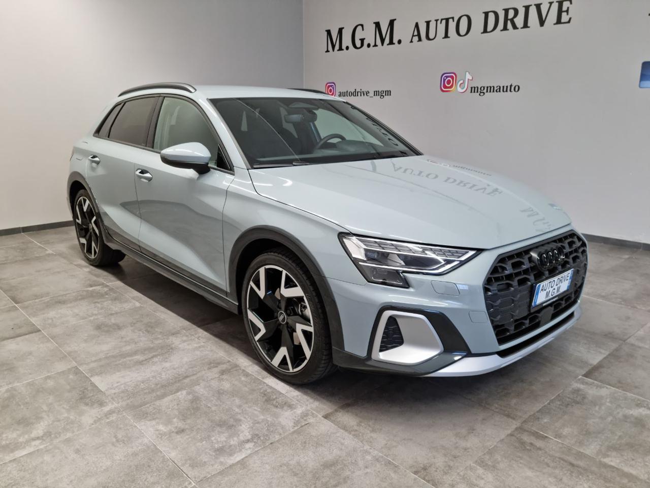 AUDI A3 allstreet TFSI 110 kW S tronic Identity Contrast - 36