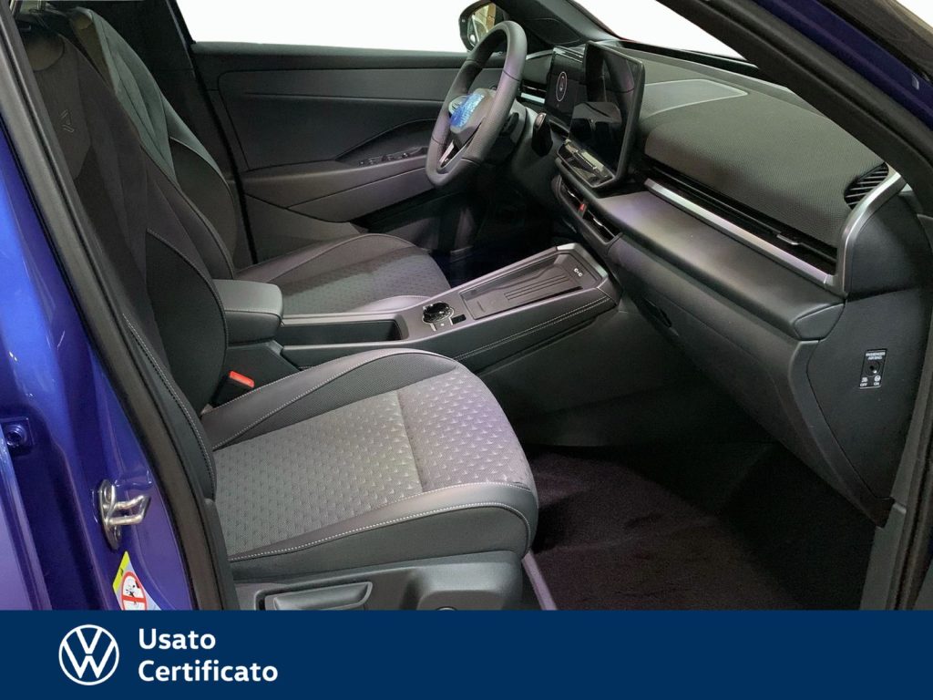 VOLKSWAGEN T-Roc 1.5 etsi r-line 150cv dsg - 6