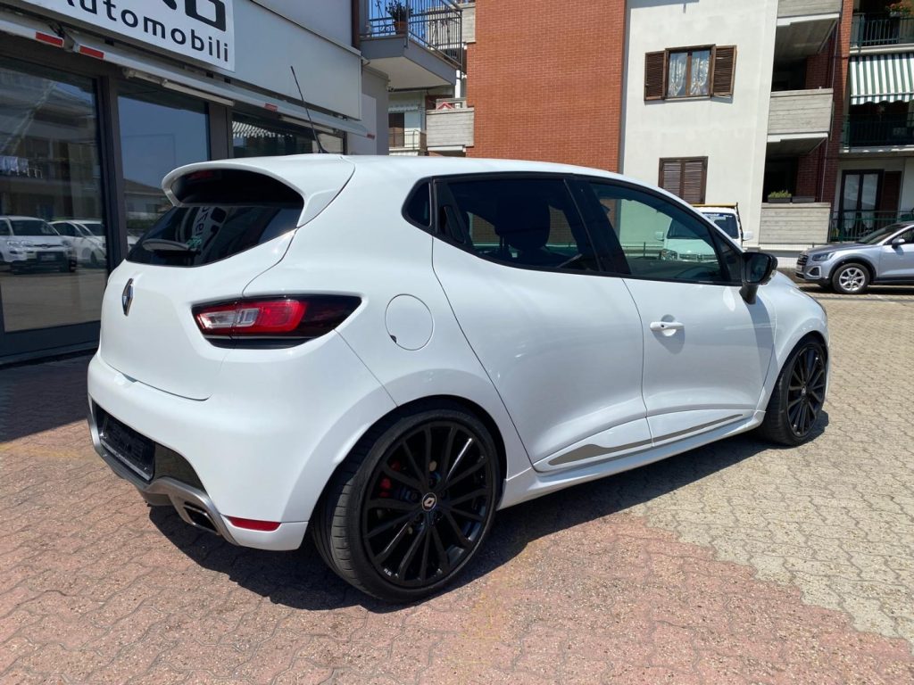 RENAULT Clio TCe 220CV EDC Energy R.S. Trophy - 8