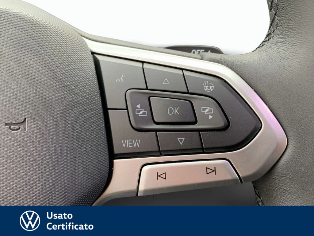 VOLKSWAGEN T-Roc 1.5 etsi life 150cv dsg - 9