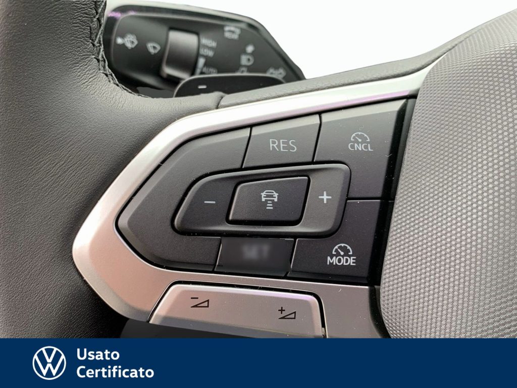 VOLKSWAGEN T-Roc 1.5 etsi life 150cv dsg - 10