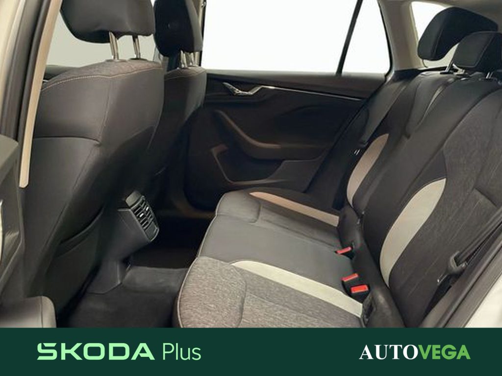 SKODA Kamiq 1.0 tsi style 110cv - 10