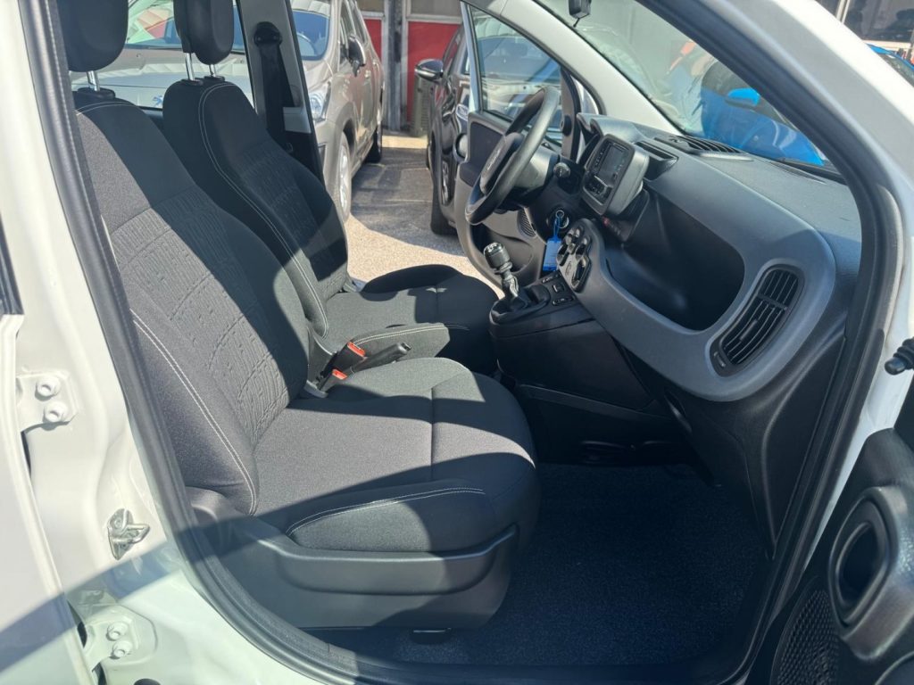 FIAT Panda 1.0 FireFly S&S Hybrid - 13