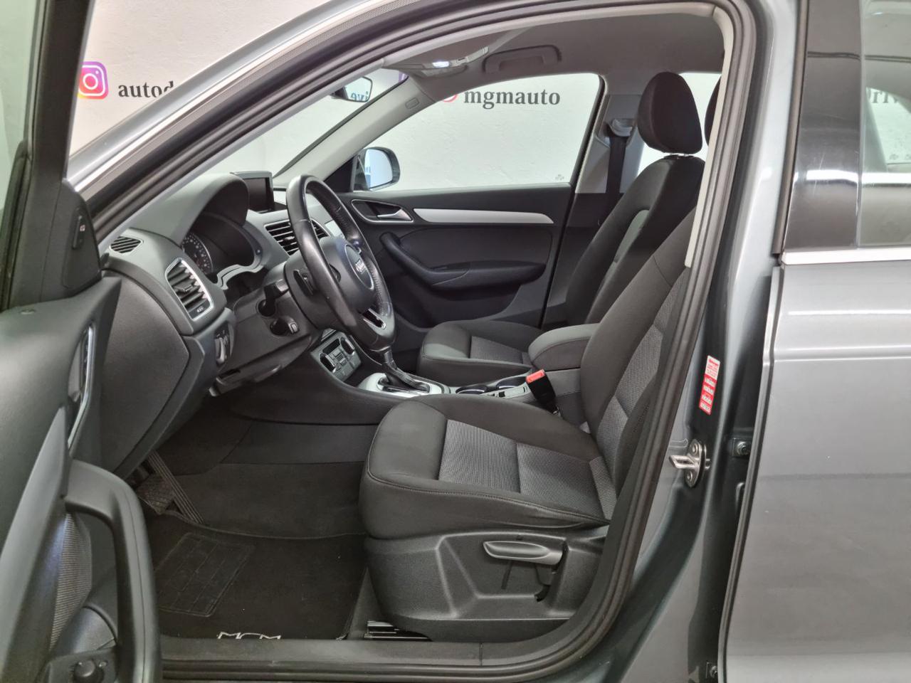 AUDI Q3 2.0 TFSI 180 CV quattro S tronic Business - 9