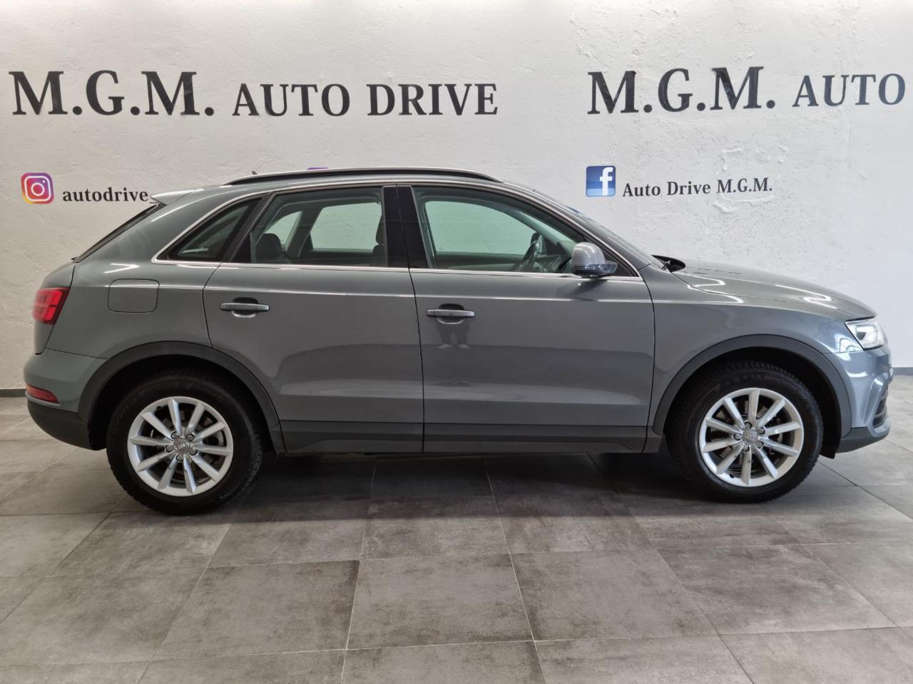AUDI Q3 2.0 TFSI 180 CV quattro S tronic Business - 4