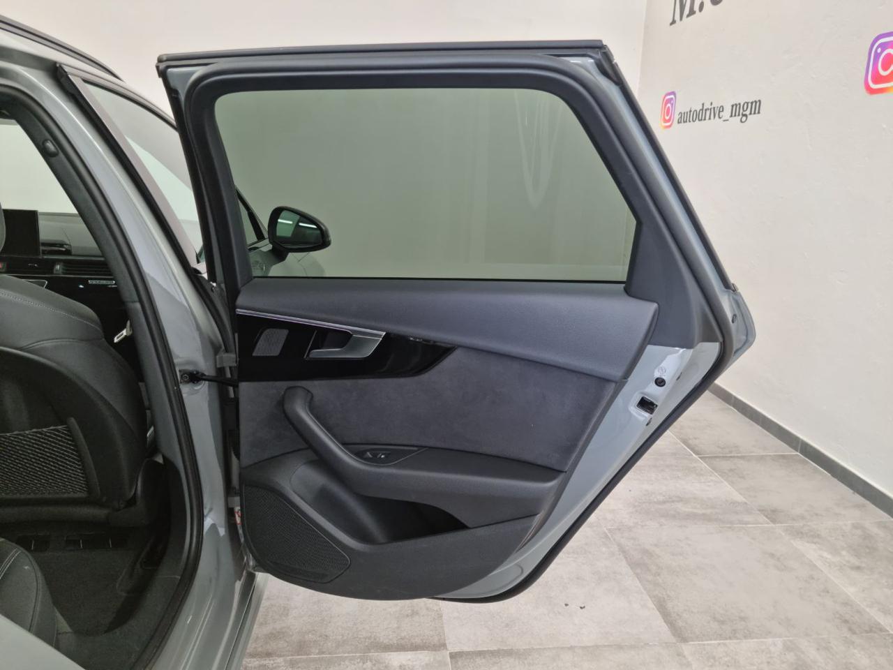AUDI A4 Avant 40 TDI quattro S tronic S line edition - 25