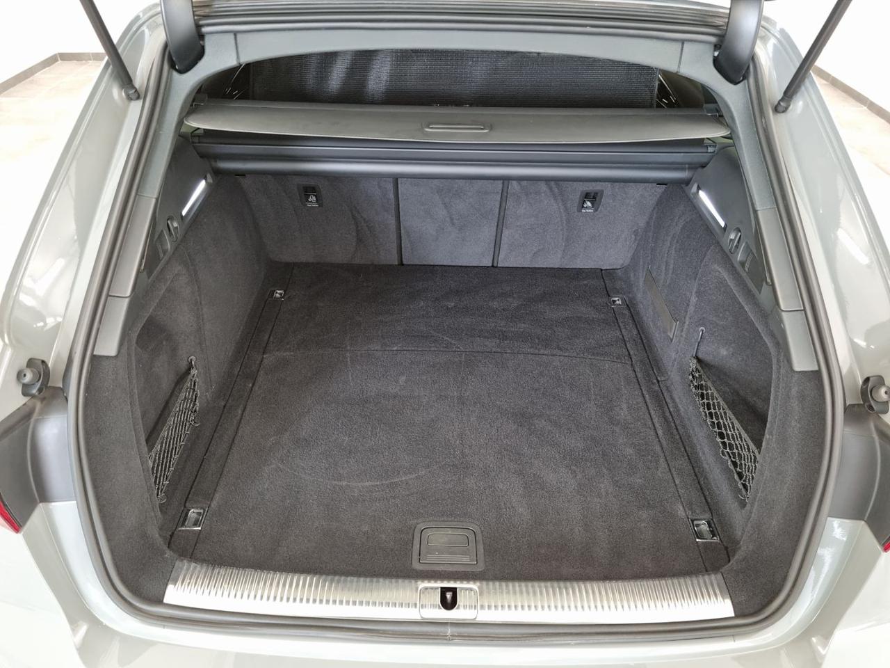 AUDI A4 Avant 40 TDI quattro S tronic S line edition - 16