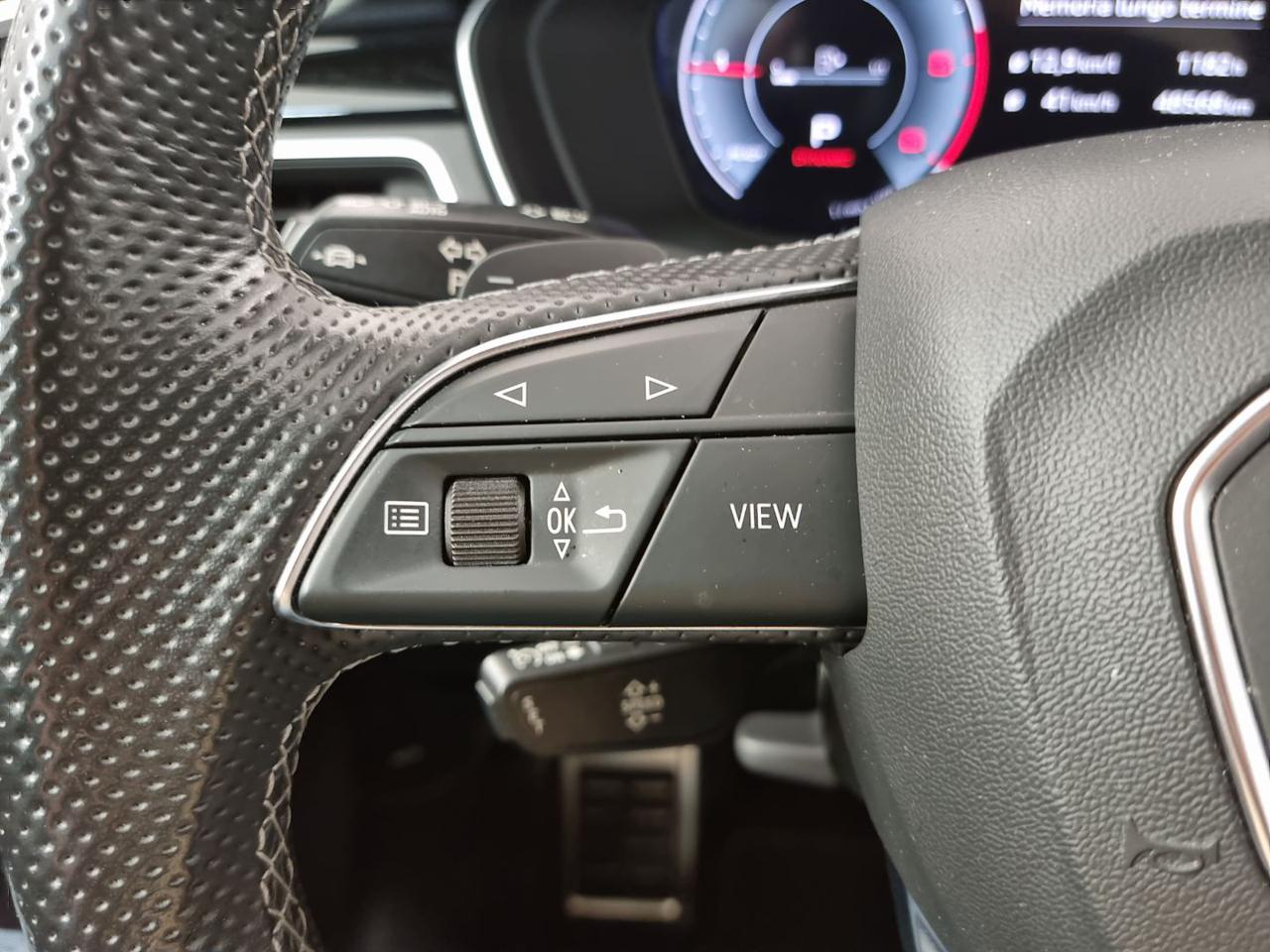 AUDI A4 Avant 40 TDI quattro S tronic S line edition - 19