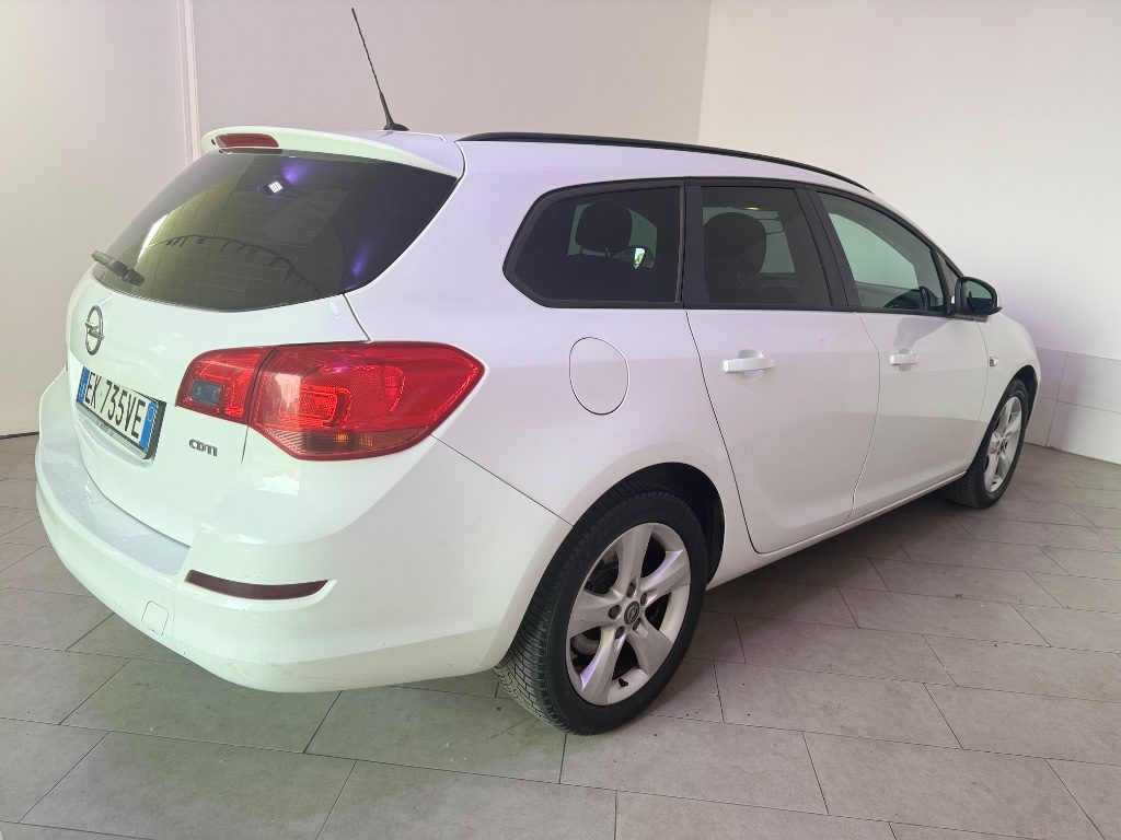OPEL Astra 1.7 CDTI 110CV Sports Tourer Cosmo - 9