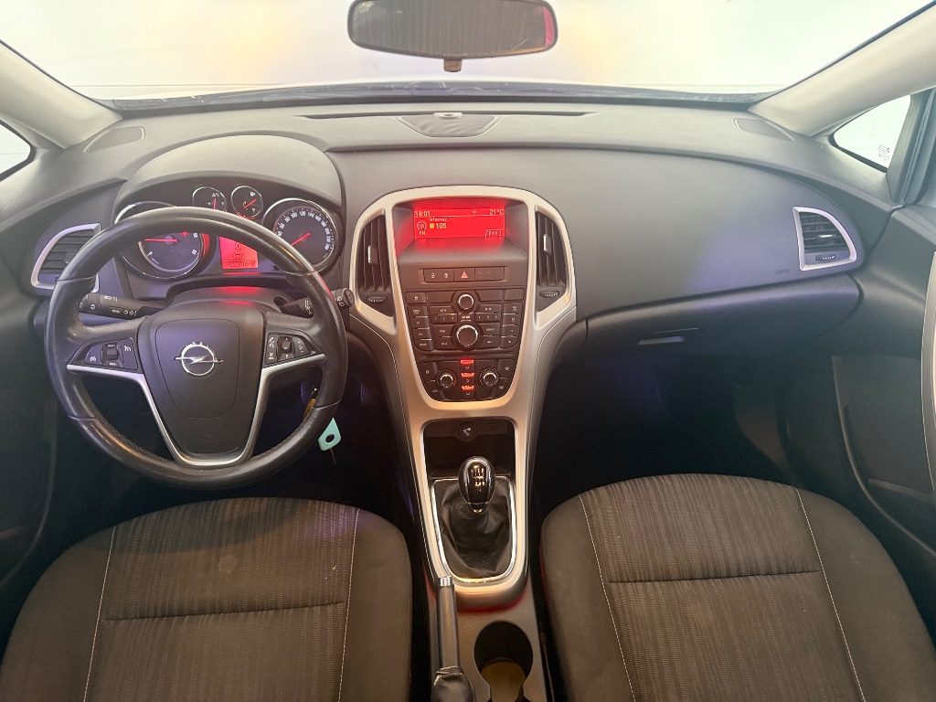 OPEL Astra 1.7 CDTI 110CV Sports Tourer Cosmo - 11