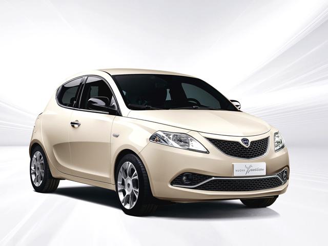 LANCIA Ypsilon Bianco pastello