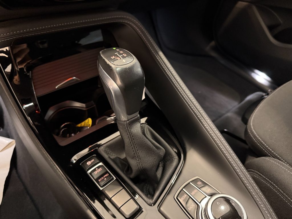 BMW X1 sDrive18d Sport Line Navi Bluetooth Radio - 11