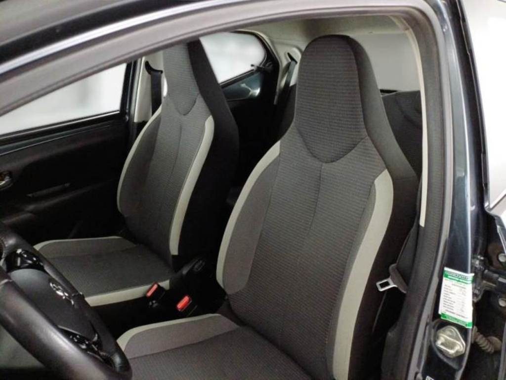 TOYOTA Aygo Connect 1.0 VVT-i 72 CV 5 porte x-play - 7