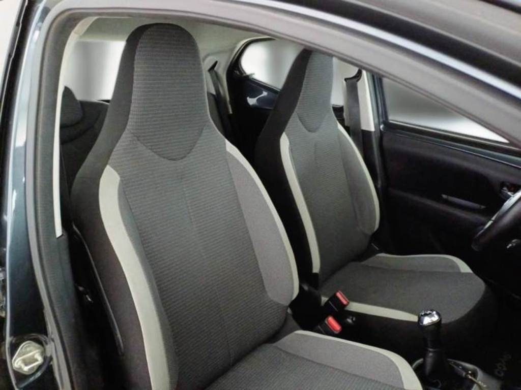TOYOTA Aygo Connect 1.0 VVT-i 72 CV 5 porte x-play - 8