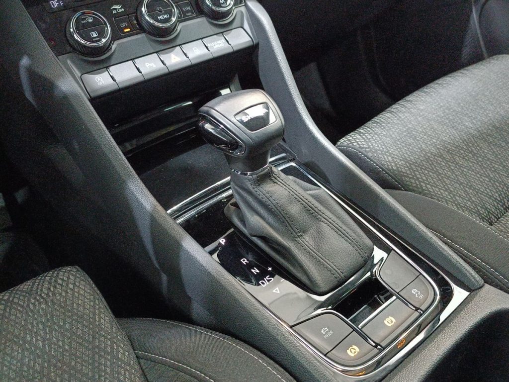 SKODA Karoq 2.0 TDI EVO SCR 115 CV DSG Style - 8