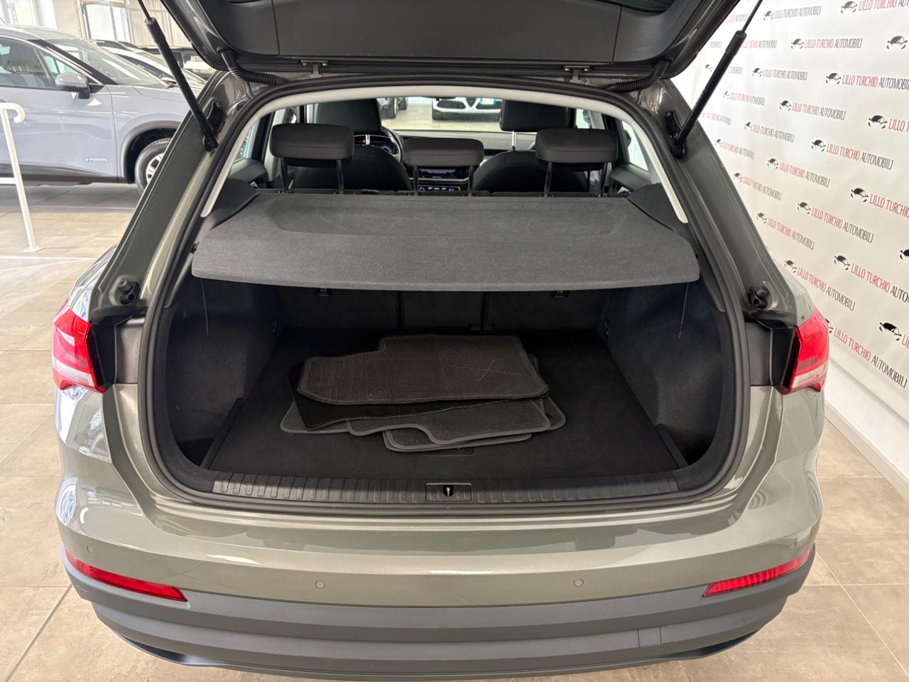 AUDI Q3 35 TDI quattro S tronic Business FARI LED - 16