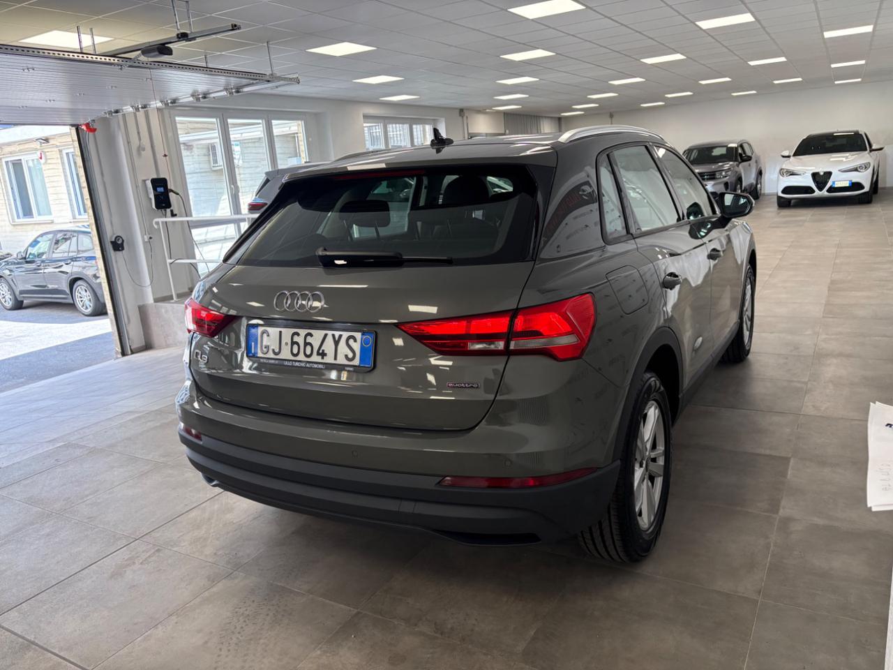 AUDI Q3 35 TDI quattro S tronic Business FARI LED - 6