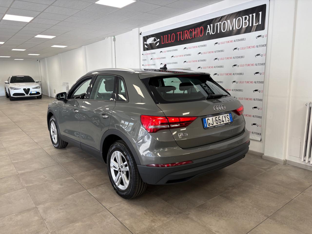 AUDI Q3 35 TDI quattro S tronic Business FARI LED - 4