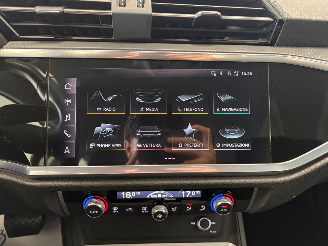 AUDI Q3 35 TDI quattro S tronic Business FARI LED - 13