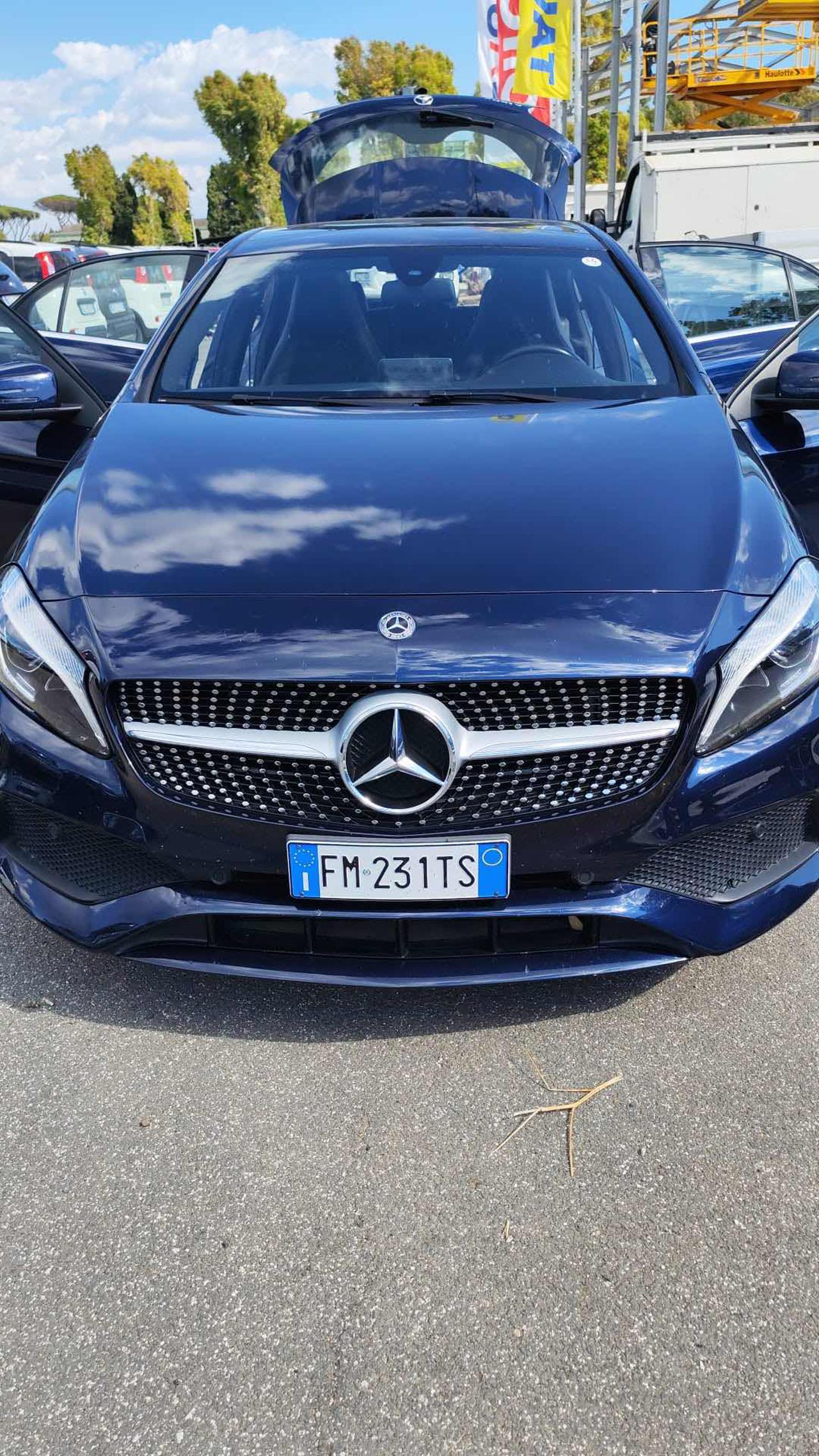 MERCEDES-BENZ A 180 Premium Diesel Euro 6 Tetto Apribile - 16