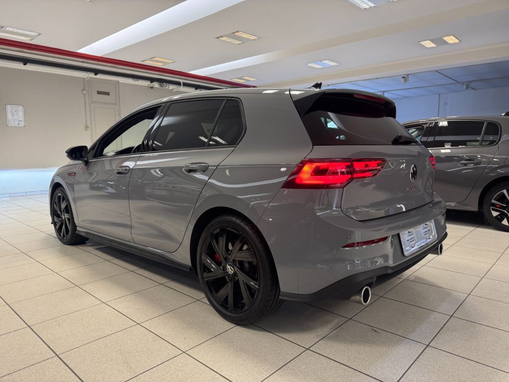 VOLKSWAGEN Golf 2.0 TSI DSG GTI - 4