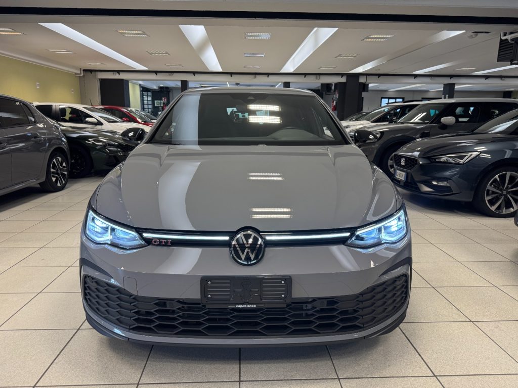 VOLKSWAGEN Golf 2.0 TSI DSG GTI - 2