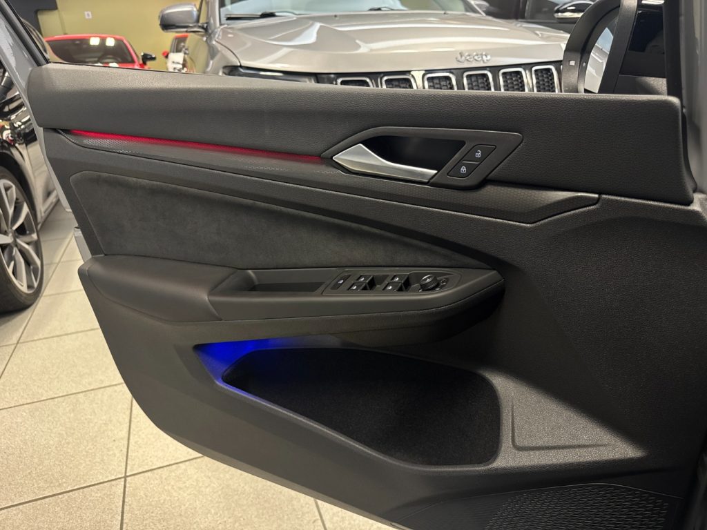 VOLKSWAGEN Golf 2.0 TSI DSG GTI - 21