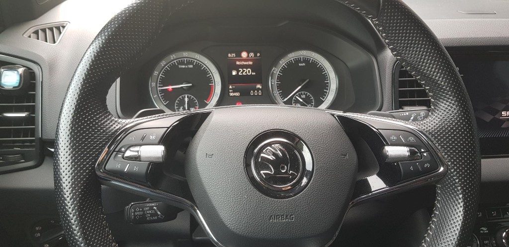 SKODA Karoq 2.0 TDI 4x4 DSG SportLine Camera GANCIO 19 DCC - 13