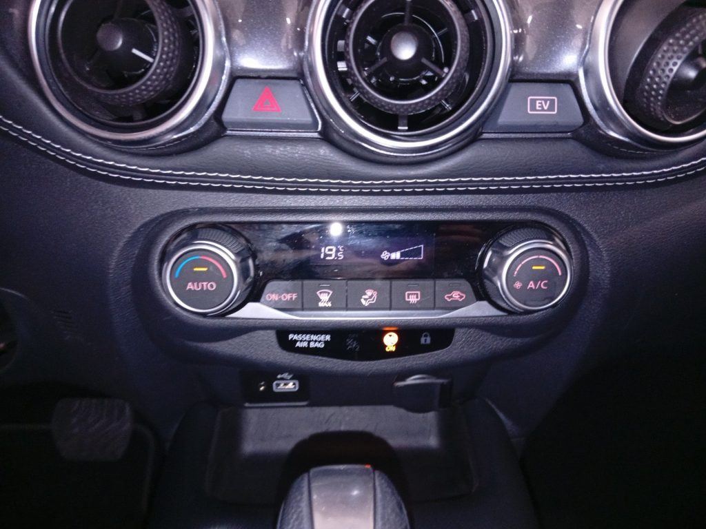 NISSAN Juke Juke 1.6 hev N-Connecta - 12