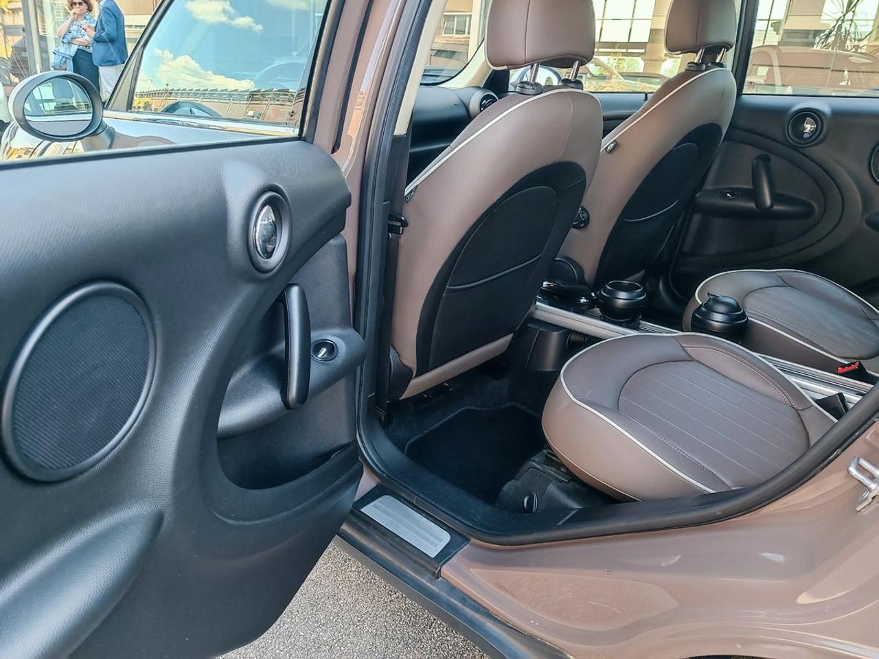 MINI Countryman Mini Cooper D Countryman ALL4 4 posti - 6