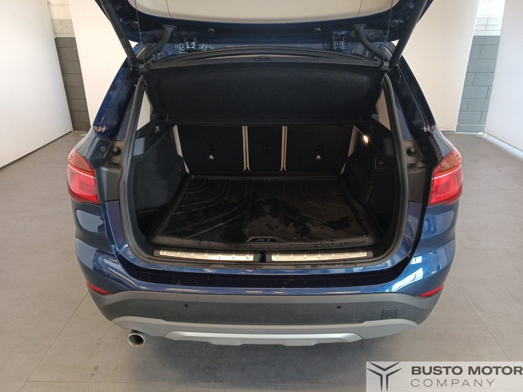 BMW X1 sdrive18i xLine 140cv auto 7m - 10