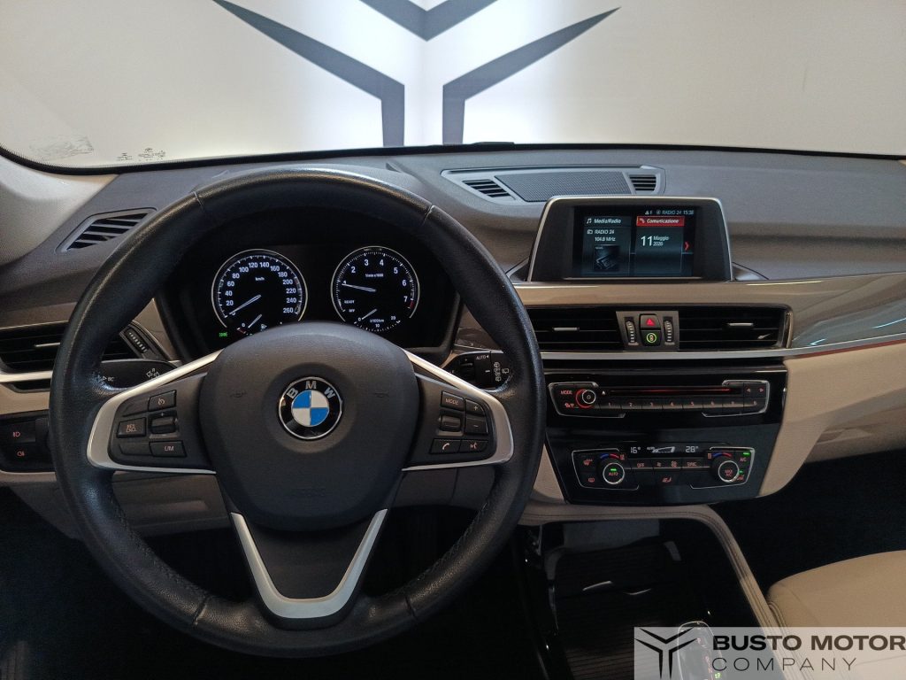 BMW X1 sdrive18i xLine 140cv auto 7m - 11