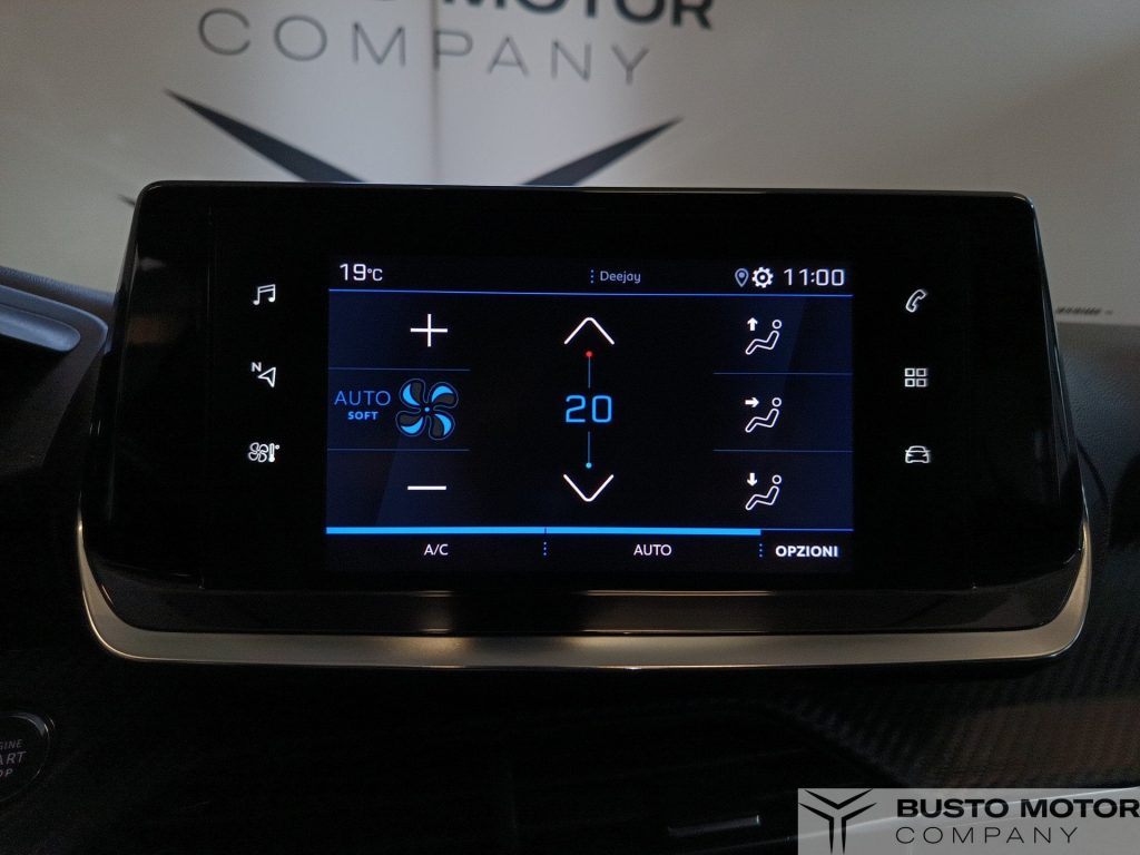 PEUGEOT 2008 2008 1.5 bluehdi GT Line s&s 130cv eat8 - 14