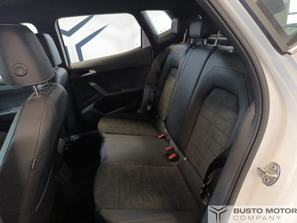 SEAT Arona 1.0 ecotsi Xperience 95cv - 9